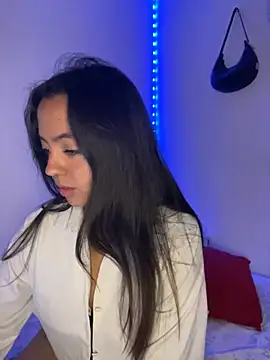 laraa rous online show from 4, 4, 2026