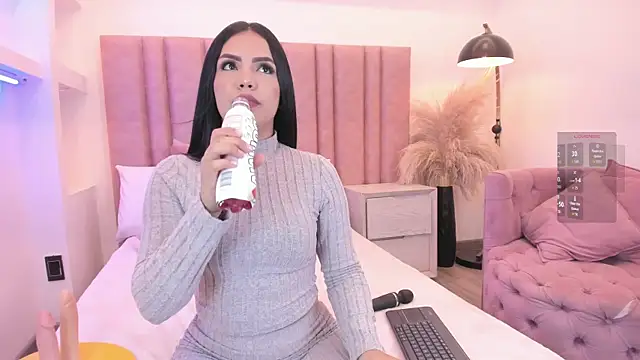 Im LunaLuxe online show from 8, 4, 2026