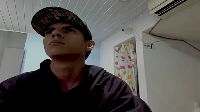 wildsexinmyroom online show from 17, 1, 2026