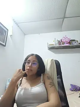 cristal adams11 online show from 14, 7, 2026