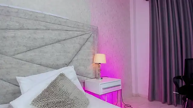 RousSweet- online show from 2, 3, 2026