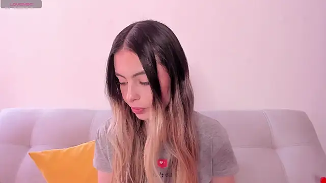 Fernanda aaaa online show from 8, 7, 2026
