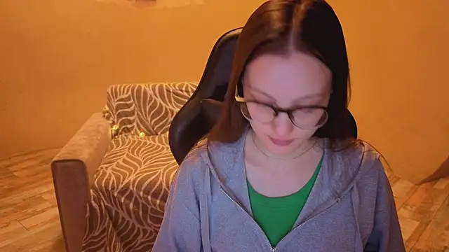 RoxyRay  online show from 19, 1, 2026