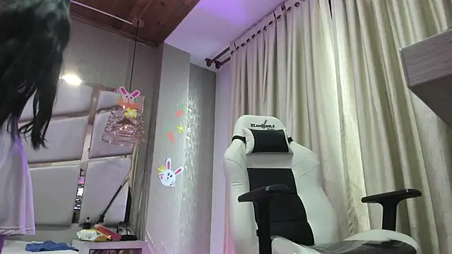 francis 20 online show from 9, 4, 2026