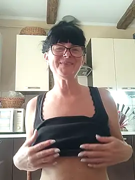 Snapshot of AliceSwan57 chatting on 23, 6, 2026 AliceSwan57 online show from 23, 6, 2026
