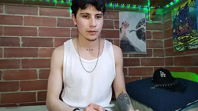 Snapshot of PaulDamico chatting on 16, 4, 2026 PaulDamico online show from 16, 4, 2026