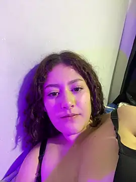 Snapshot of lizzy_luminair chatting on 20, 2, 2026 lizzy luminair online show from 20, 2, 2026