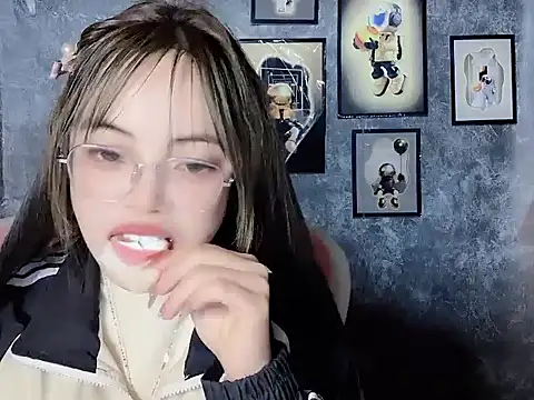 Suki 99 online show from 9, 3, 2026