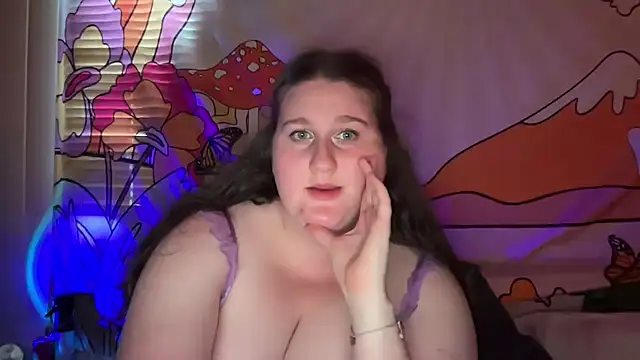 xopeachybaby online show from 7, 4, 2026