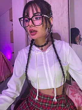  Lucycherry online show from 19, 3, 2026