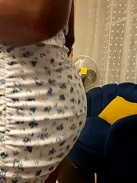 Barbieee1301 online show from 5, 3, 2026