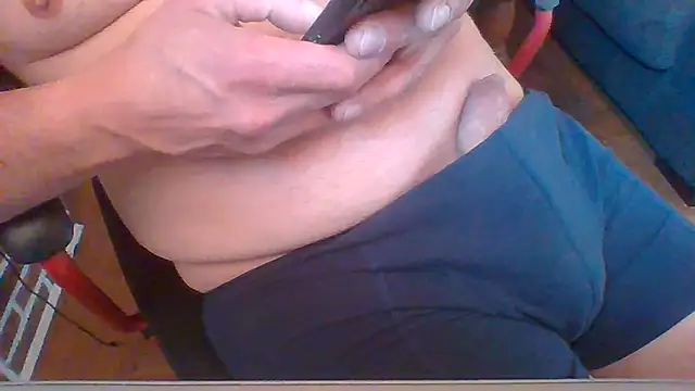 Snapshot of ludowrss chatting on 4, 7, 2026 ludowrss online show from 4, 7, 2026