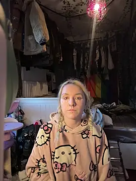 bambibabyy online show from 4, 3, 2026