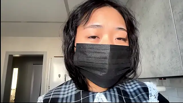 Snapshot of SweetMiaXO chatting on 13, 4, 2026 SweetMiaXO online show from 13, 4, 2026