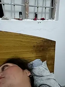 Cute-karisma1234 online show from 9, 2, 2026