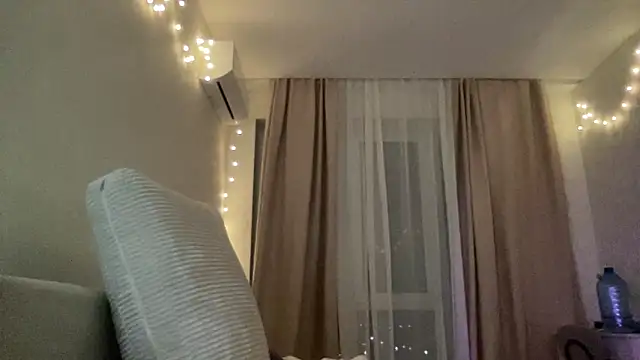 Lulu Di online show from 1, 4, 2026