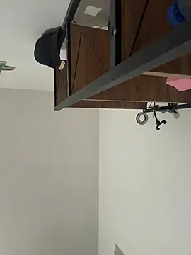 Azra-azrat0 online show from 17, 4, 2026