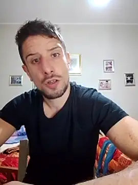 Snapshot of Mcsimotoro chatting on 4, 5, 2026 Mcsimotoro online show from 4, 5, 2026