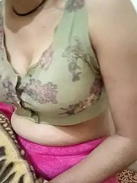 Hot Fiza0 online show from 7, 2, 2026