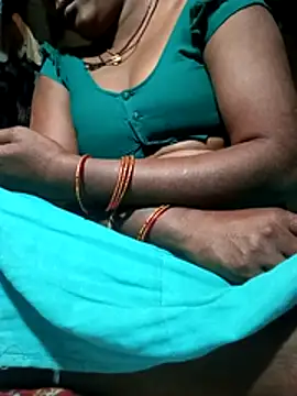 Snapshot of hotty_sangeeta chatting on 3, 4, 2026 hotty sangeeta online show from 3, 4, 2026