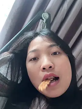 Lyn-be99 online show from 6, 2, 2026