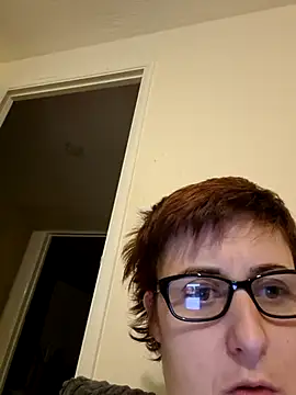 Snapshot of Tiara_XOX chatting on 10, 2, 2026 Tiara XOX online show from 10, 2, 2026