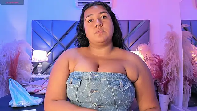 Snapshot of Dojaaiisha chatting on 1, 6, 2026 Dojaaiisha online show from 1, 6, 2026