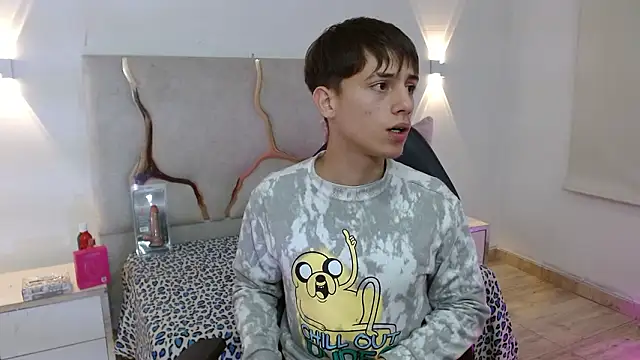 EVAN TAY online show from 28, 2, 2026