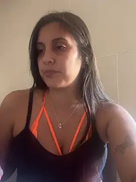 Snapshot of Jimena_luvv chatting on 6, 2, 2026 Jimena luvv online show from 6, 2, 2026