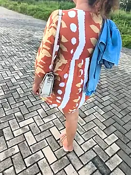 Snapshot of Adina_Skaly chatting on 16, 3, 2026 Adina Skaly online show from 16, 3, 2026