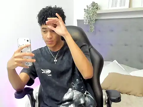 Snapshot of wes_gibbings chatting on 17, 2, 2026 wes gibbings online show from 17, 2, 2026