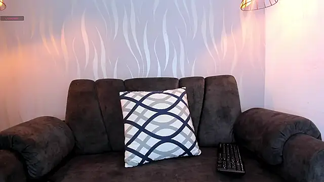 Snapshot of Naomy-lopez chatting on 14, 2, 2026 Naomy-lopez online show from 14, 2, 2026