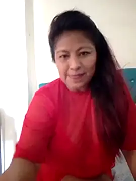 Snapshot of LaylaWinxxx chatting on 5, 2, 2026 LaylaWinxxx online show from 5, 2, 2026