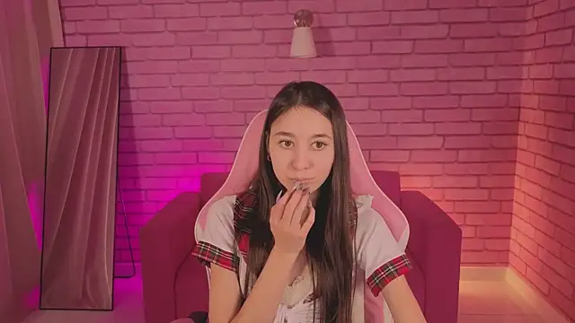 Snapshot of Nicole_Brownie chatting on 12, 2, 2026 Nicole Brownie online show from 12, 2, 2026