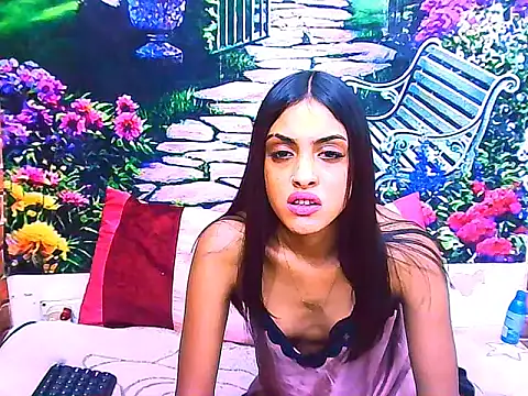 Snapshot of IndianPretty14u2Luv chatting on 17, 4, 2026 IndianPretty14u2Luv online show from 17, 4, 2026