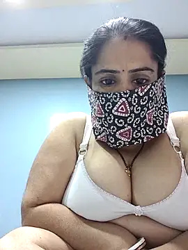 Snapshot of diyam4002 chatting on 10, 2, 2026 diyam4002 online show from 10, 2, 2026