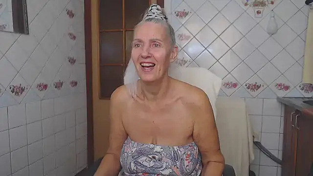 Snapshot of lukerya chatting on 2, 1, 2025 lukerya online show from 2, 1, 2025