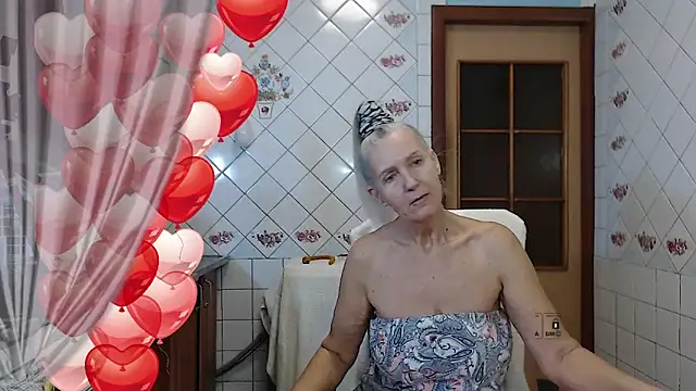 Snapshot of lukerya chatting on 5, 1, 2025 lukerya online show from 5, 1, 2025