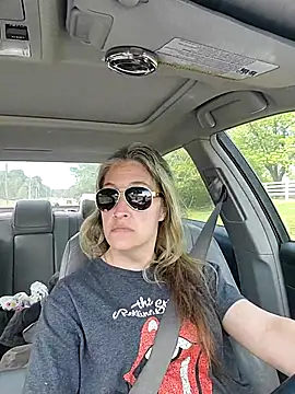 Sunflower0025 online show from 8, 4, 2026