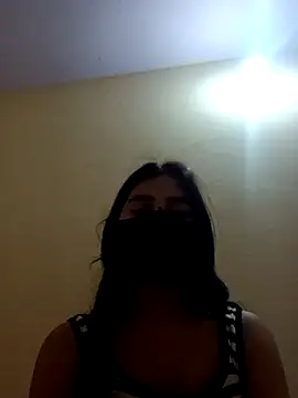 Snapshot of Mahira-- chatting on 14, 6, 2026 Mahira-- online show from 14, 6, 2026
