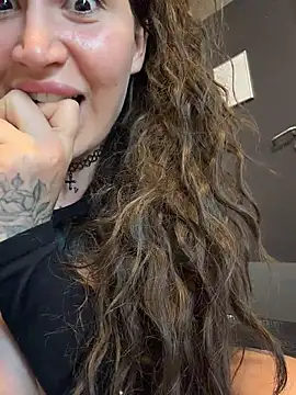 TattooGirlAlia online show from 3, 7, 2026