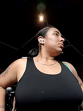 Robin H00t 2 online show from 6, 4, 2026