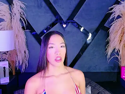 Snapshot of KylieWhitee chatting on 16, 2, 2026 KylieWhitee online show from 16, 2, 2026