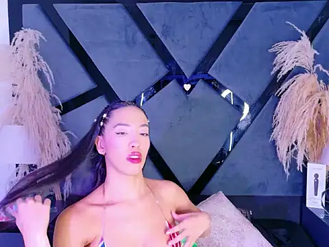 KylieWhitee online show from 18, 3, 2026