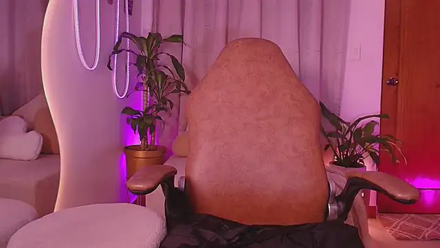 Snapshot of _lindapynk_ chatting on 11, 2, 2026 lindapynk online show from 11, 2, 2026