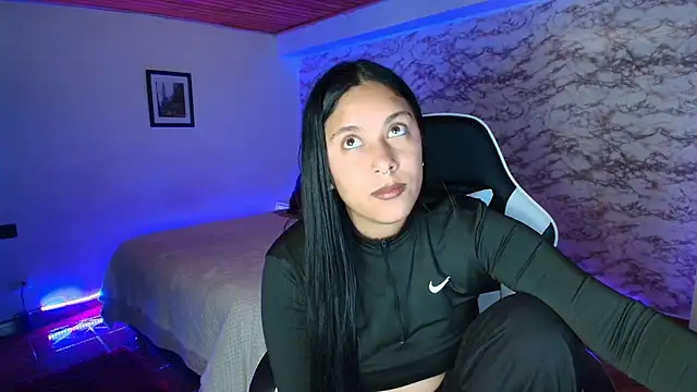 Snapshot of Camila_IRoose chatting on 16, 4, 2026 Camila IRoose online show from 16, 4, 2026