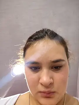 Snapshot of katty_42 chatting on 27, 4, 2026 katty 42 online show from 27, 4, 2026