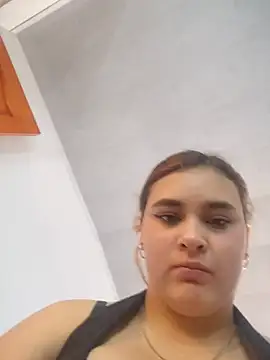 Snapshot of katty_42 chatting on 9, 5, 2026 katty 42 online show from 9, 5, 2026
