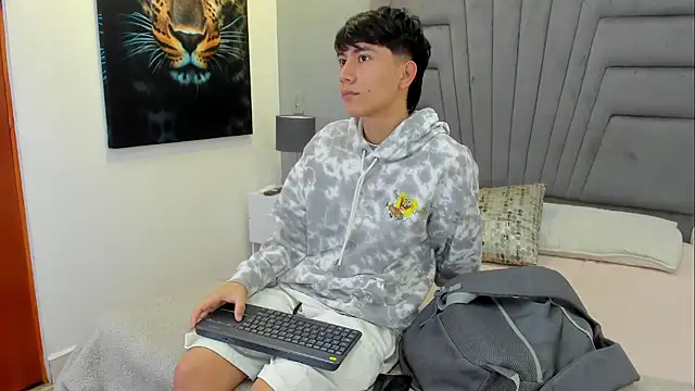 Raphael Nyon online show from 25, 2, 2026