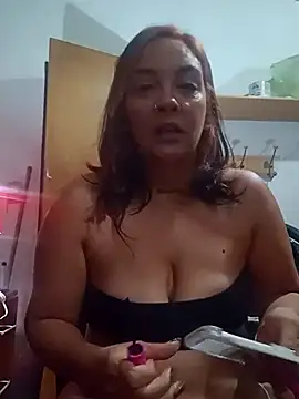 kuramaqueen online show from 7, 4, 2026